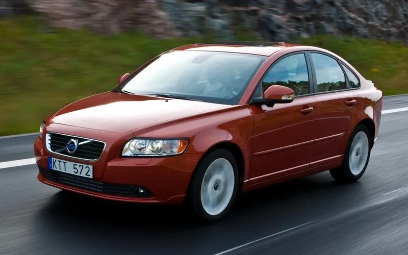 Ile pali Volvo S40 — realne spalanie w mieście i na trasie
