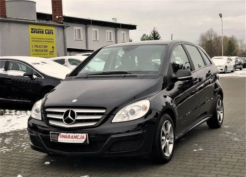 Jak otworzyć maskę Mercedes B-klasa: krok po kroku