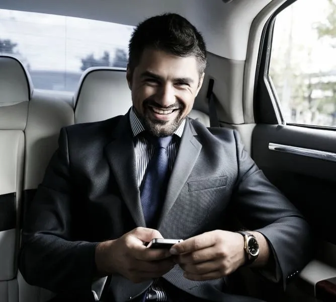 Jak skutecznie założyć firmę taxi i zyskać przewagę na rynku?