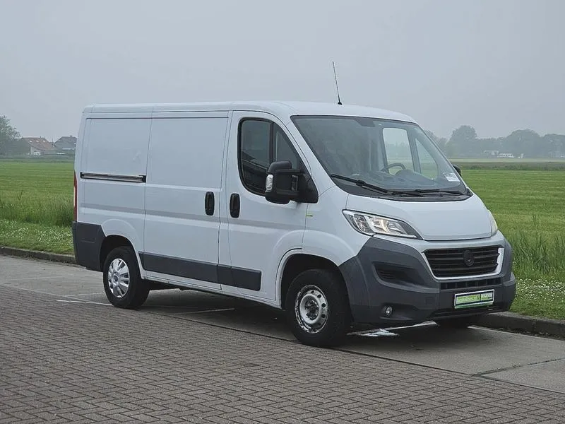 Praktyczny poradnik: jak odpowietrzyć sprzęgło w Fiat Ducato krok po kroku