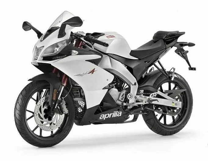 Jazda na motorze 125 cm³