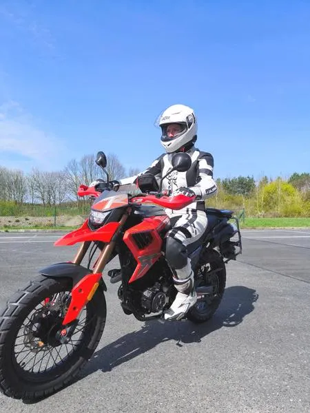 Motocykl 125