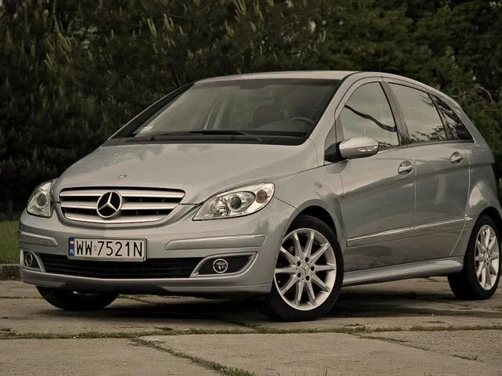 Wymiana akumulatora Mercedes B Klasa